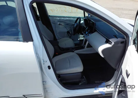 2024 Toyota Corolla Cross L z USA, uszkodzony, nr VIN 7MUAAABG9RV105847